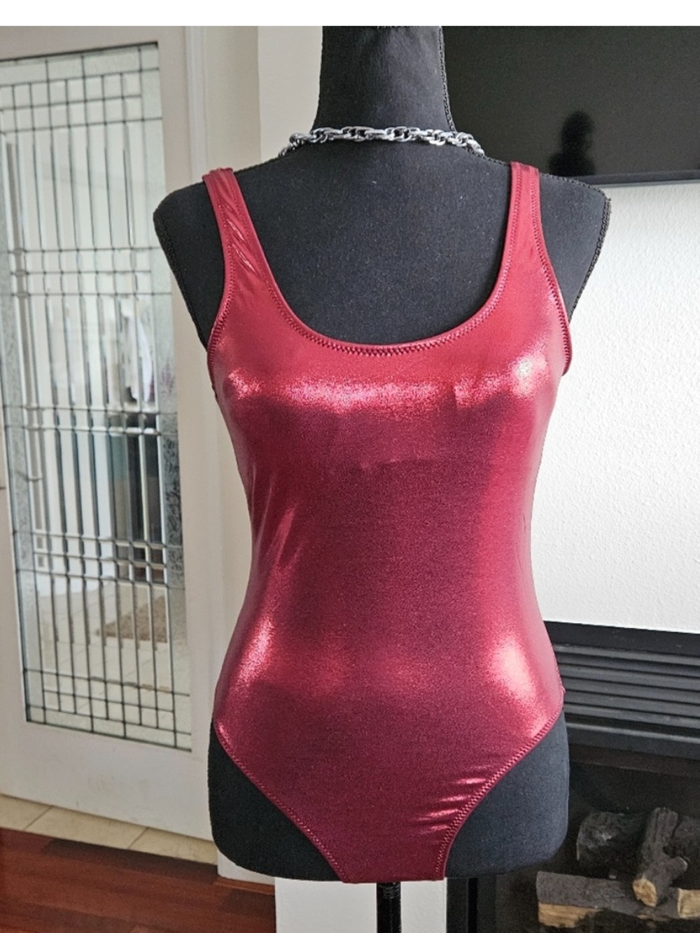 ✨ NWT YMI Metallic Burgundy Shimmer Scoop Neck One-Piece Swimsuit ✨ SZ MED